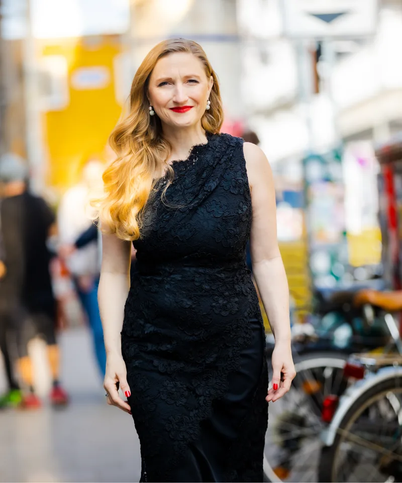 Portrait of Tanya Schindelin